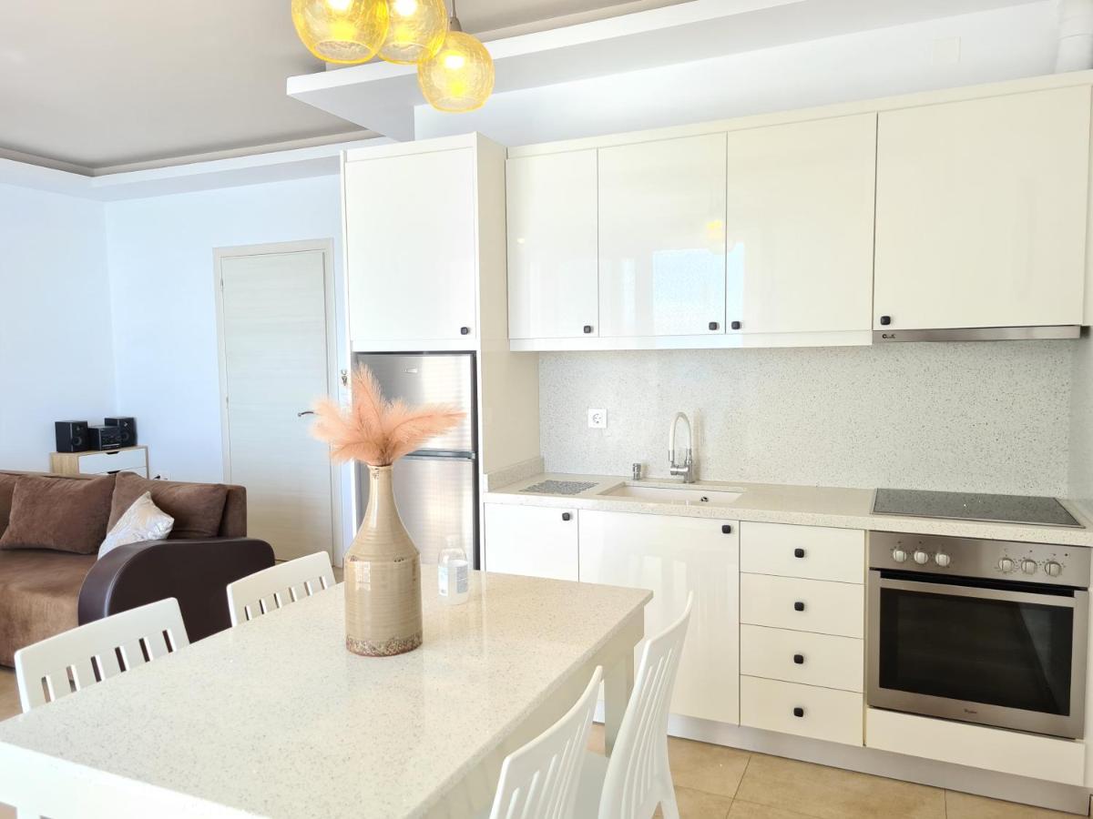 Bella Mare Luxury Apartments Kalamaki  Exterior foto
