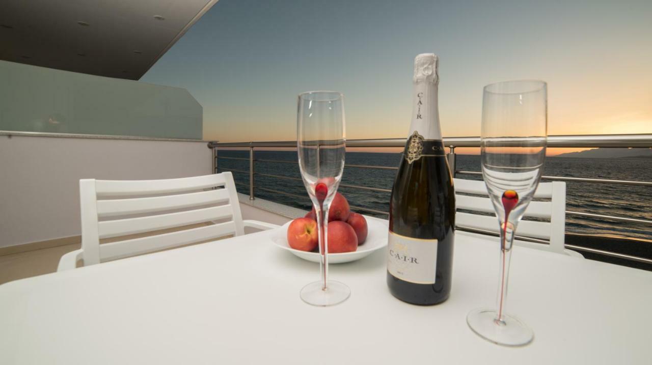 Bella Mare Luxury Apartments Kalamaki  Exterior foto